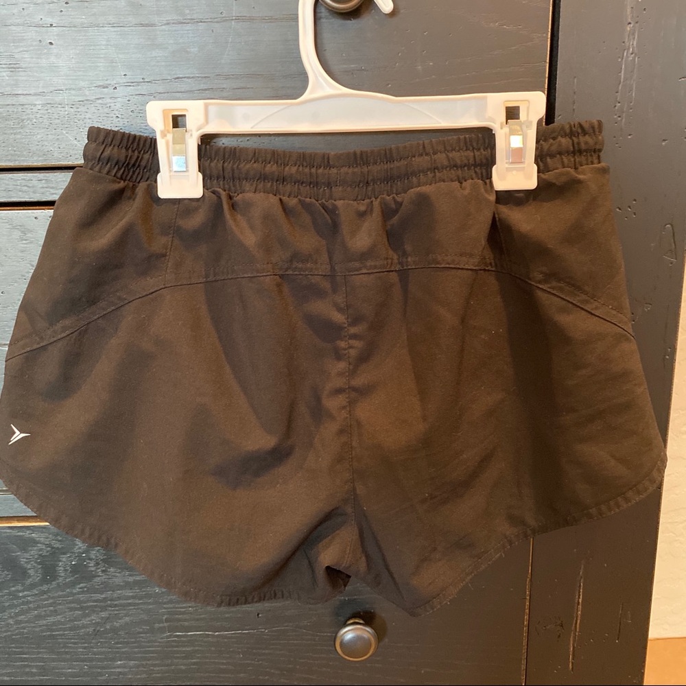 Old Navy Active Girls Shorts. XS - Picture 2 of 4